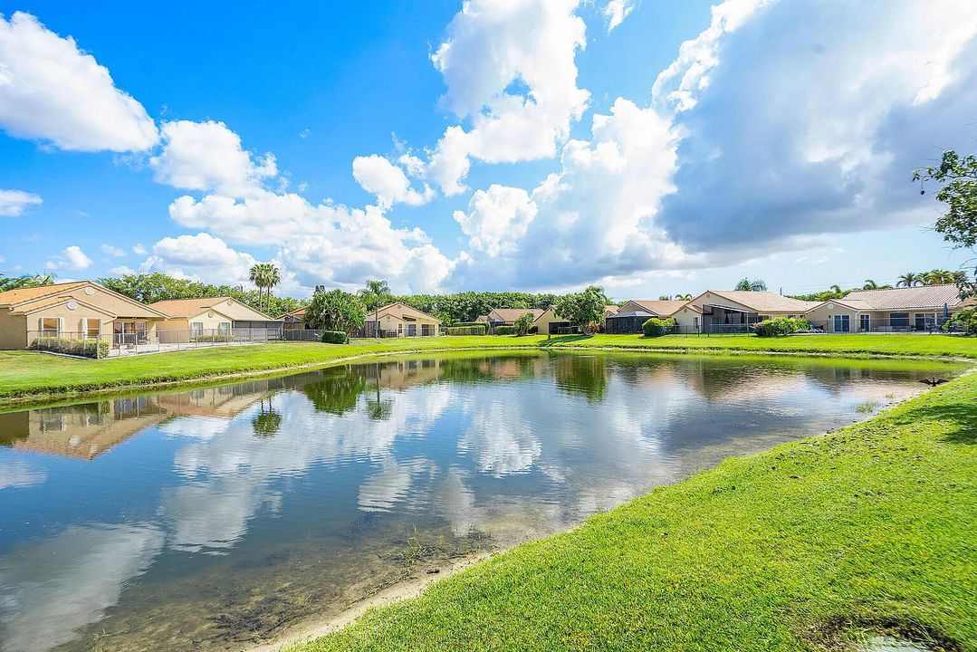 For Rent: $5,500 (3 beds, 2 baths, 1963 Square Feet)