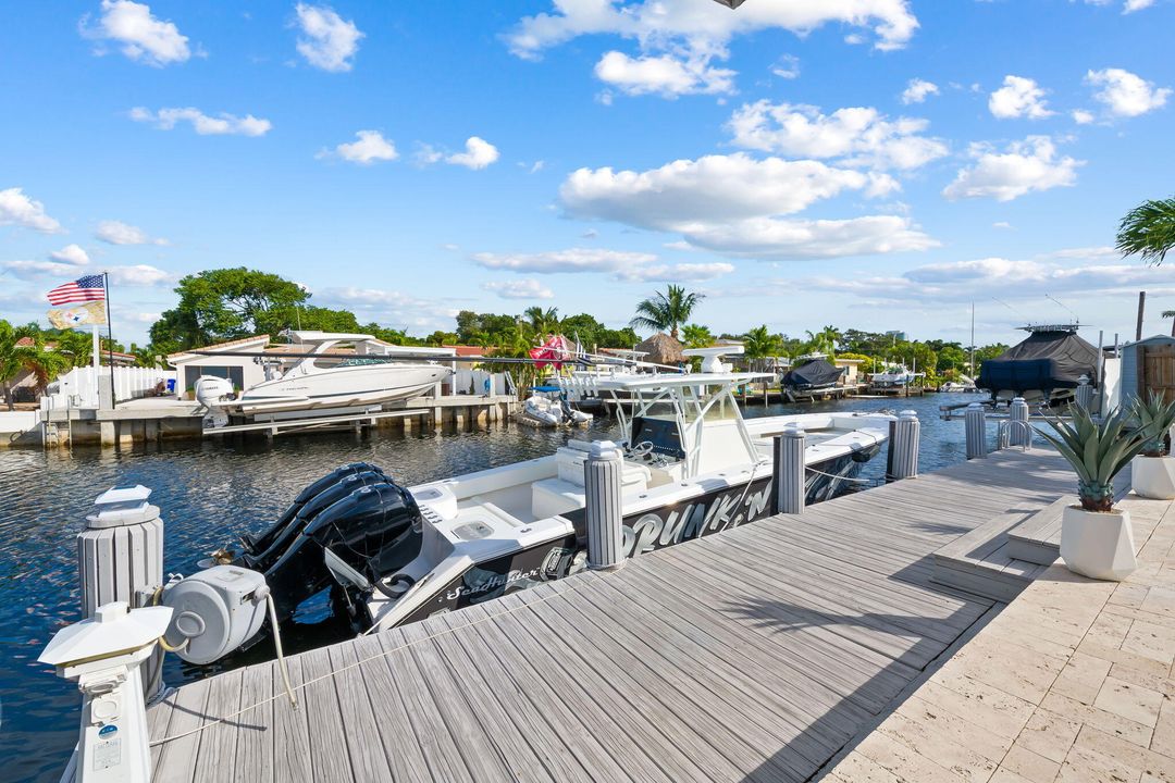 For Sale: $1,750,000 (3 beds, 2 baths, 1834 Square Feet)