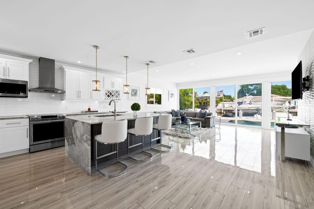 For Sale: $1,750,000 (3 beds, 2 baths, 1834 Square Feet)