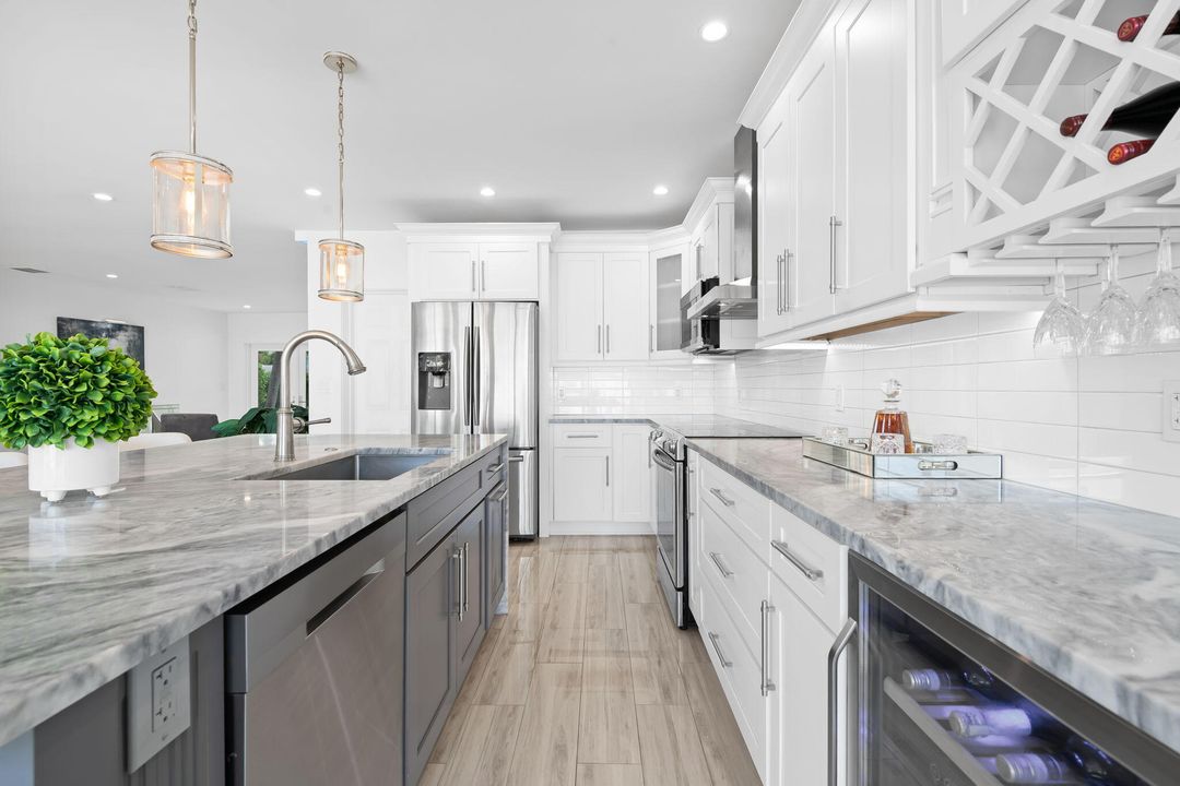 For Sale: $1,750,000 (3 beds, 2 baths, 1834 Square Feet)