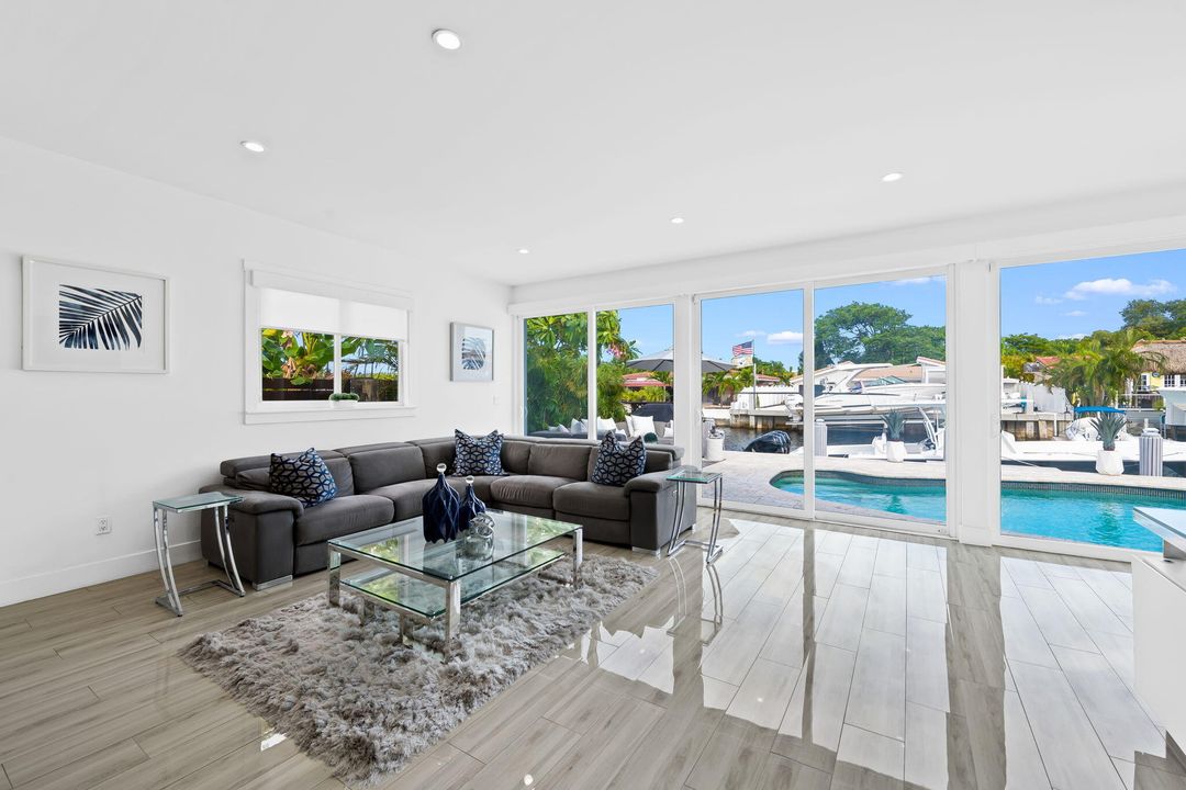 For Sale: $1,750,000 (3 beds, 2 baths, 1834 Square Feet)