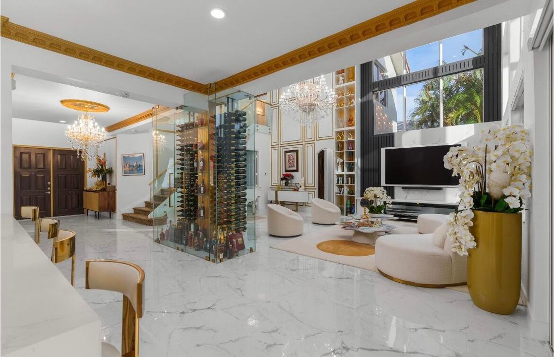 For Sale: $1,250,000 (5 beds, 4 baths, 4177 Square Feet)