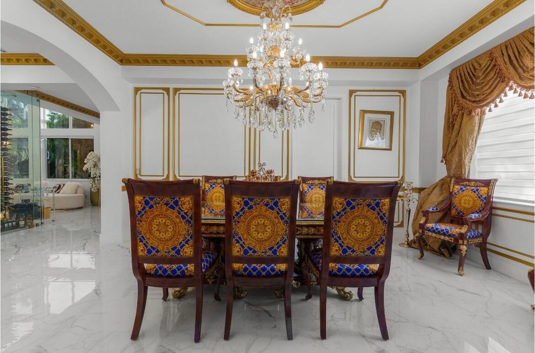 For Sale: $1,250,000 (5 beds, 4 baths, 4177 Square Feet)