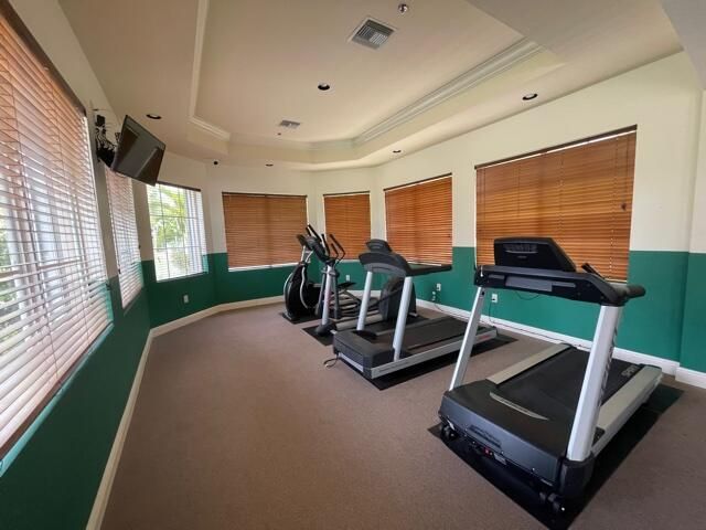 En Venta: $254,900 (2 camas, 2 baños, 1076 Pies cuadrados)