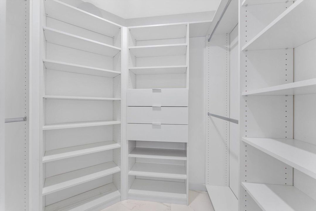 For Rent: $12,000 (5 beds, 3 baths, 2146 Square Feet)