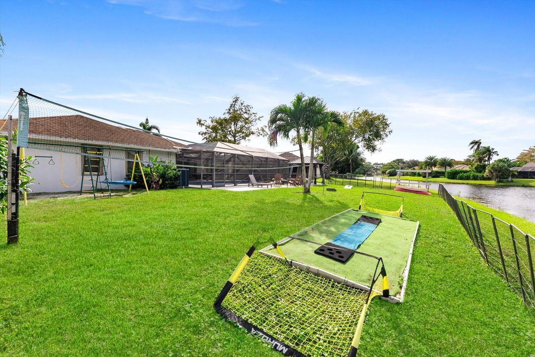 For Rent: $12,000 (5 beds, 3 baths, 2146 Square Feet)