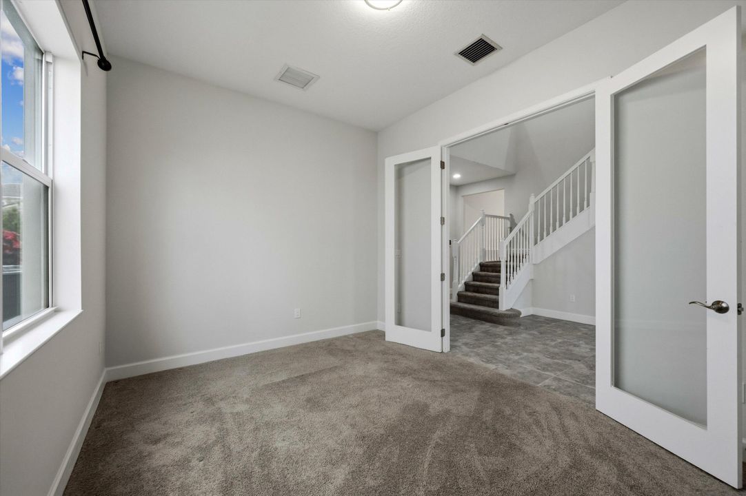 В аренду: $4,250 (6 спален, 5 ванн, 4102 Квадратных фут)