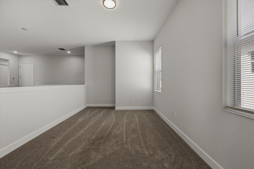 В аренду: $4,250 (6 спален, 5 ванн, 4102 Квадратных фут)