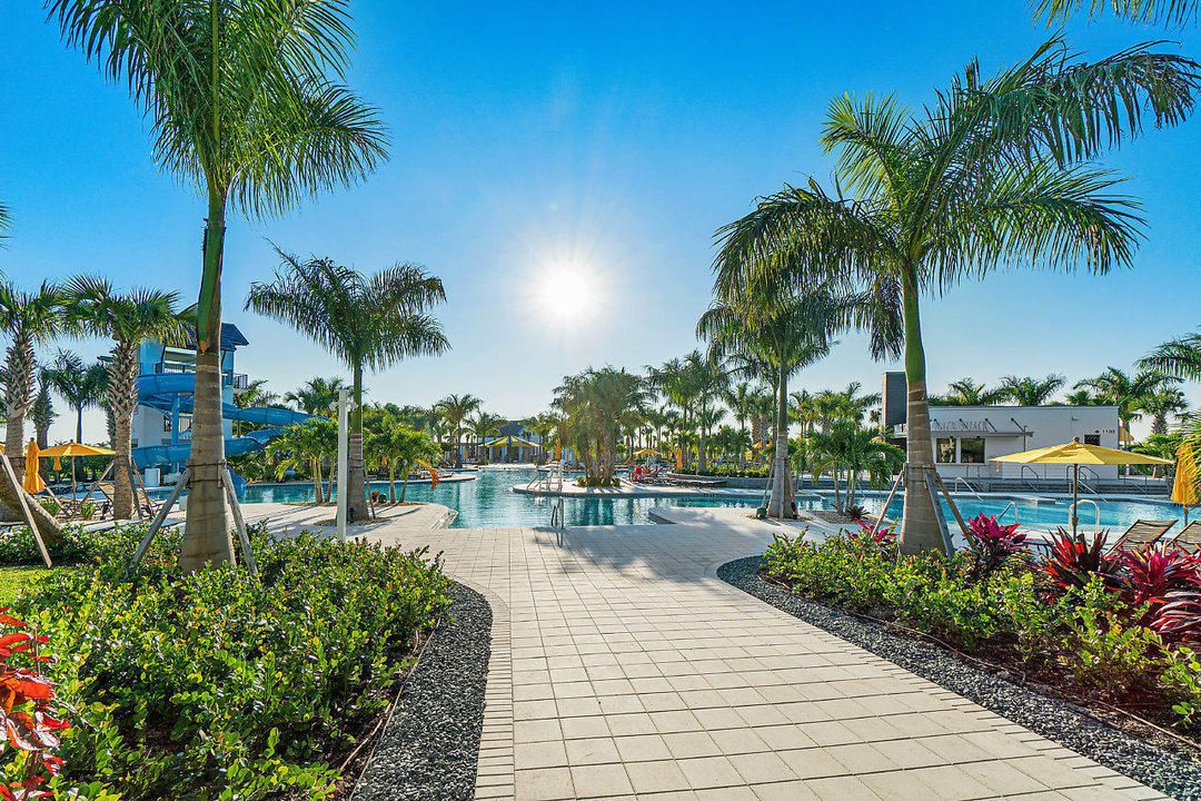 В аренду: $4,250 (6 спален, 5 ванн, 4102 Квадратных фут)