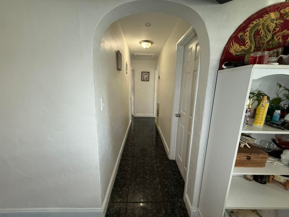 For Sale: $895,900 (8 beds, 4 baths, 3574 Square Feet)