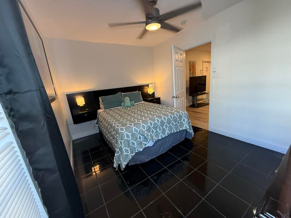 For Sale: $895,900 (8 beds, 4 baths, 3574 Square Feet)