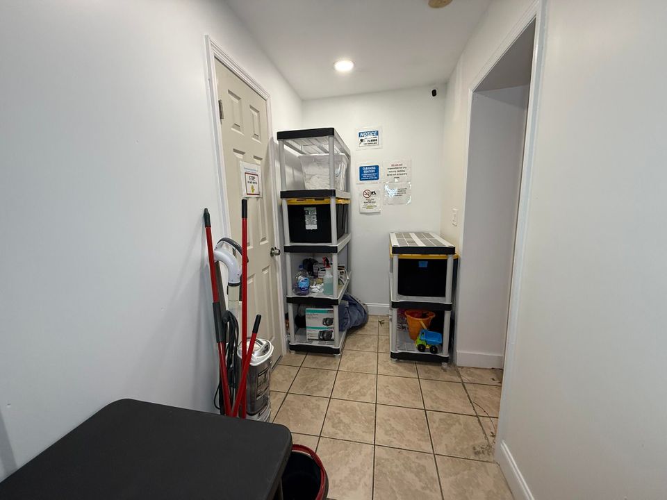 For Sale: $895,900 (8 beds, 4 baths, 3574 Square Feet)