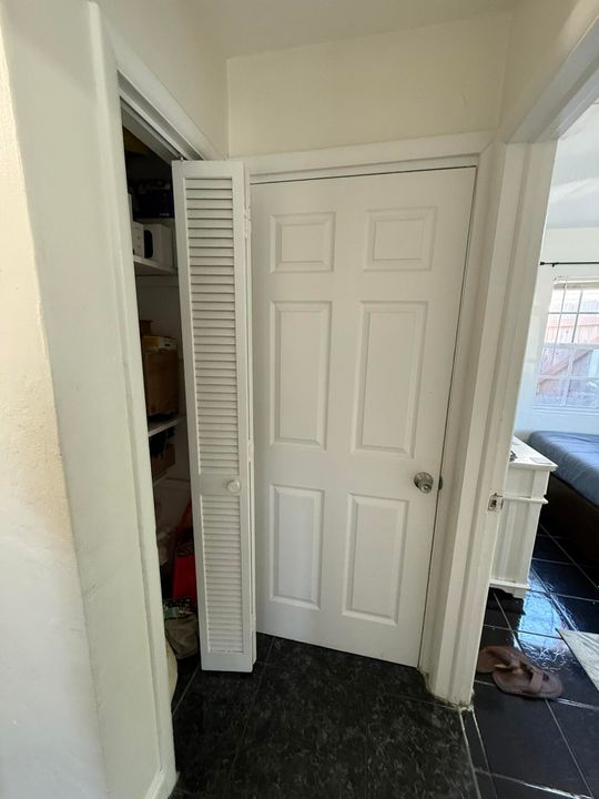 For Sale: $895,900 (8 beds, 4 baths, 3574 Square Feet)