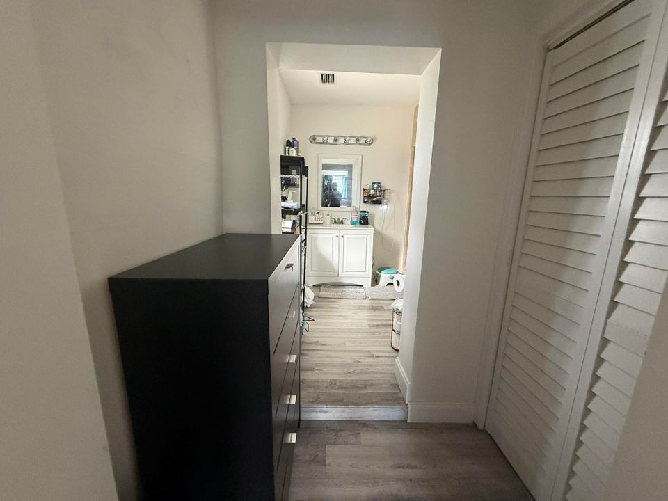 For Sale: $895,900 (8 beds, 4 baths, 3574 Square Feet)