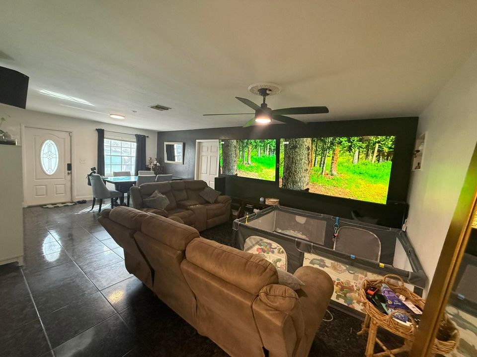 For Sale: $895,900 (8 beds, 4 baths, 3574 Square Feet)