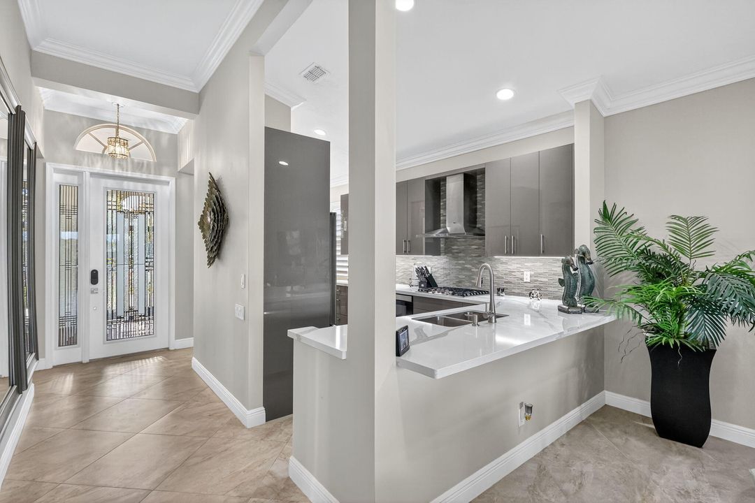 Под контрактом: $439,900 (2 спален, 2 ванн, 1635 Квадратных фут)