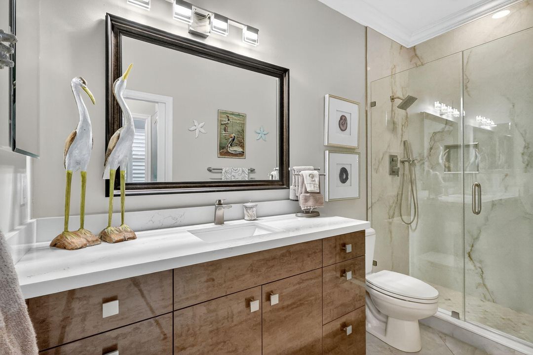 Под контрактом: $439,900 (2 спален, 2 ванн, 1635 Квадратных фут)