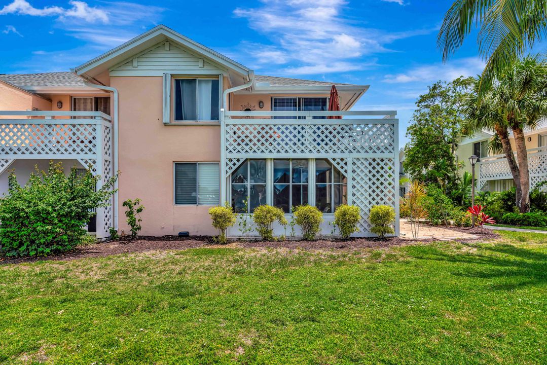 For Rent: $8,000 (2 beds, 2 baths, 925 Square Feet)