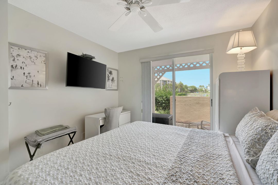 For Rent: $8,000 (2 beds, 2 baths, 925 Square Feet)