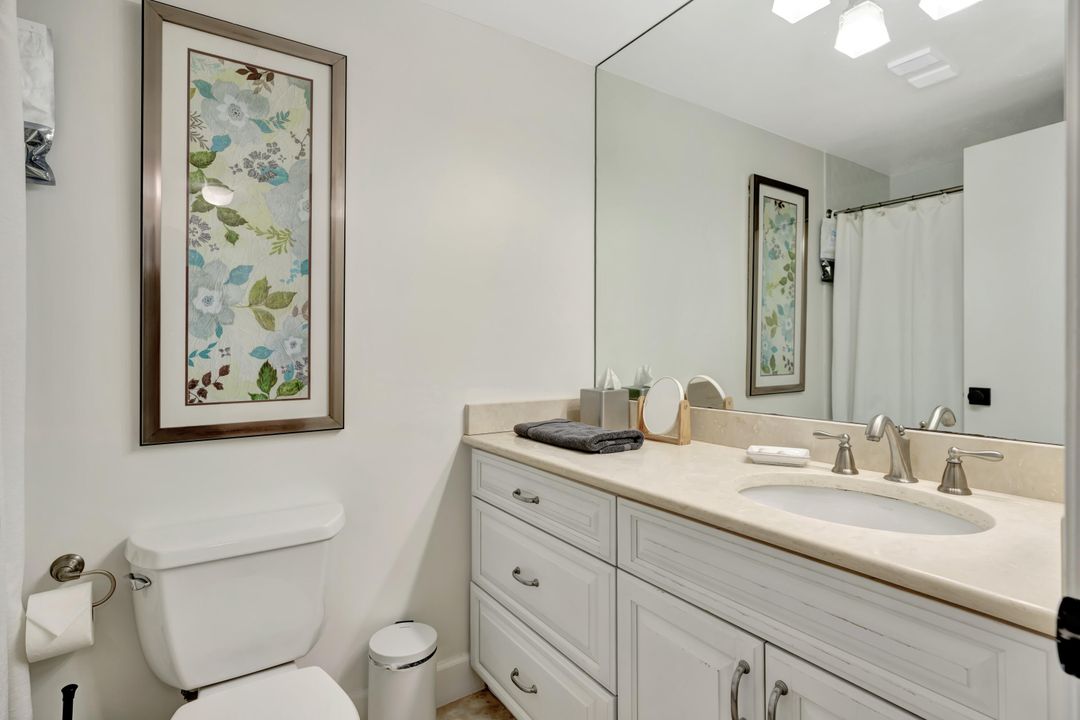 For Rent: $8,000 (2 beds, 2 baths, 925 Square Feet)