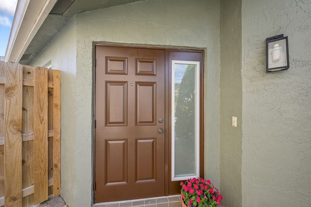 Под контрактом: $525,000 (3 спален, 2 ванн, 1461 Квадратных фут)