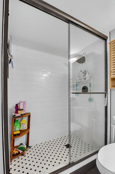 Active With Contract: $175,000 (2 beds, 2 baths, 1005 Square Feet)