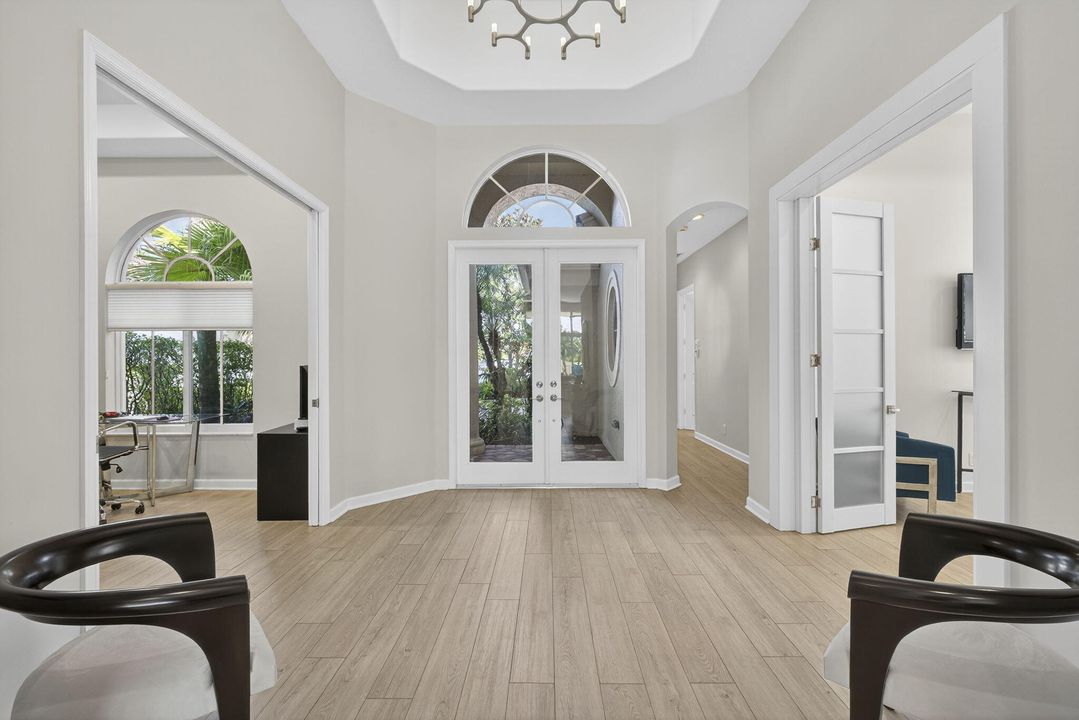 For Sale: $1,599,000 (3 beds, 3 baths, 2500 Square Feet)