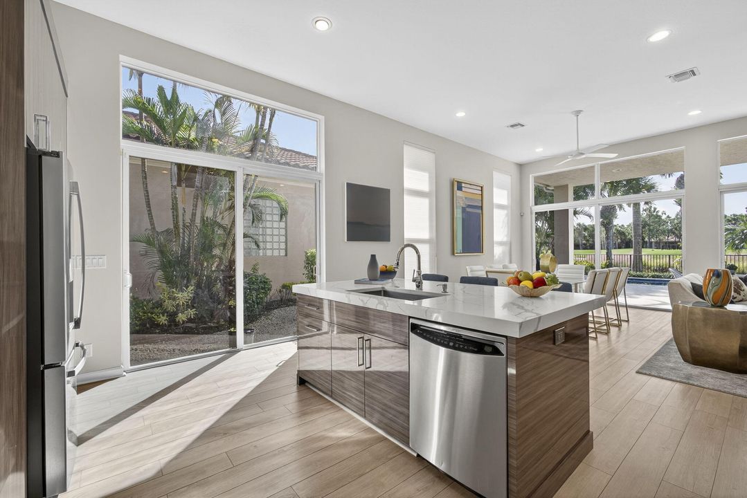 For Sale: $1,599,000 (3 beds, 3 baths, 2500 Square Feet)