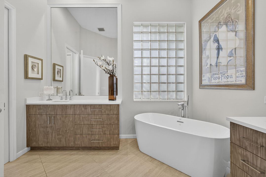 For Sale: $1,599,000 (3 beds, 3 baths, 2500 Square Feet)