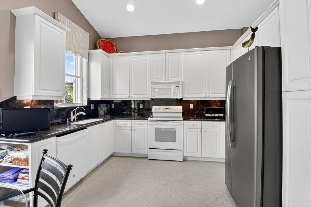 Active With Contract: $499,000 (3 beds, 2 baths, 1837 Square Feet)