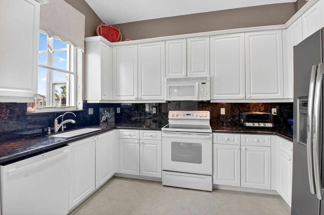 Active With Contract: $499,000 (3 beds, 2 baths, 1837 Square Feet)