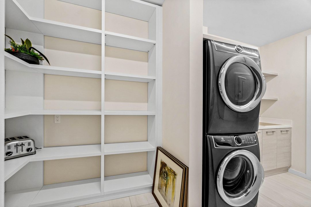 В аренду: $20,000 (2 спален, 2 ванн, 1792 Квадратных фут)