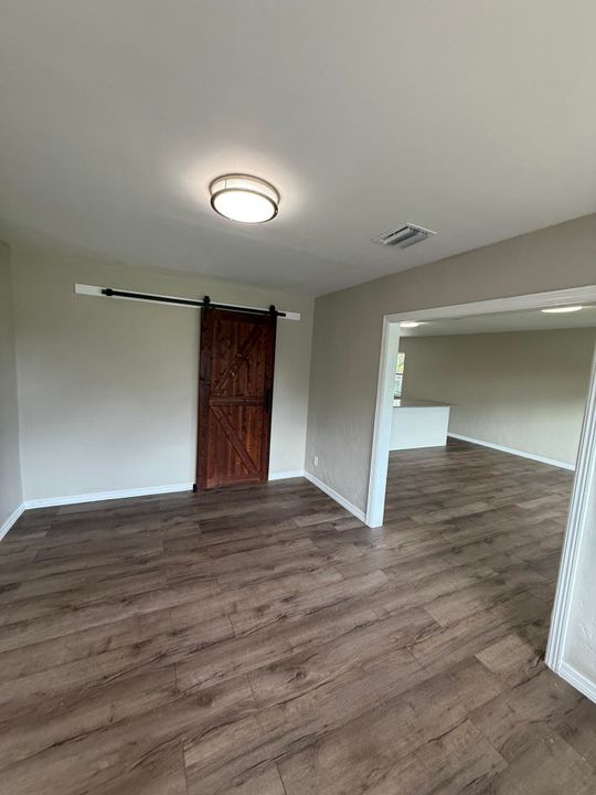 For Sale: $335,000 (3 beds, 2 baths, 1616 Square Feet)