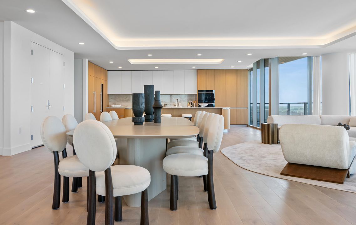 待售: $13,750,000 (3 贝兹, 3 浴室, 4440 平方英尺)