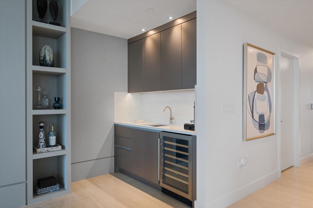 En Venta: $3,500,000 (2 camas, 2 baños, 2525 Pies cuadrados)