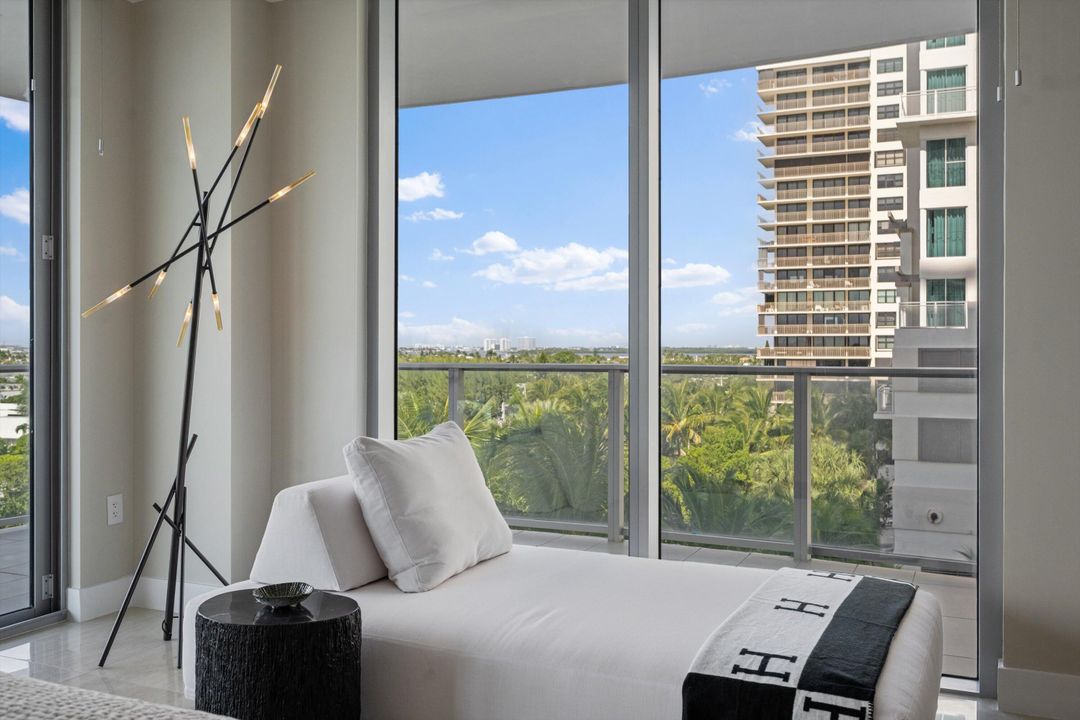 En Venta: $3,500,000 (2 camas, 2 baños, 2525 Pies cuadrados)