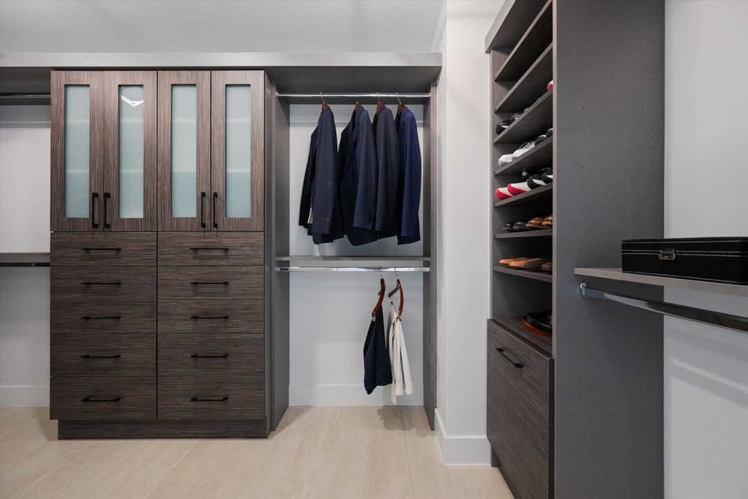 En Venta: $3,500,000 (2 camas, 2 baños, 2525 Pies cuadrados)