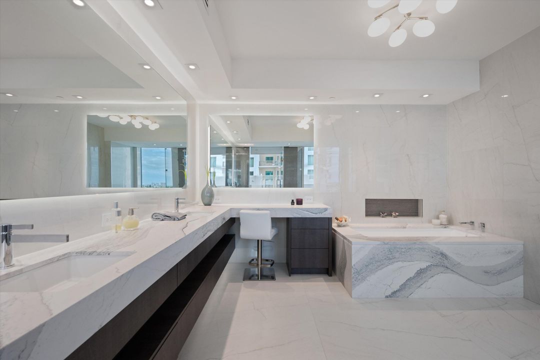 En Venta: $3,500,000 (2 camas, 2 baños, 2525 Pies cuadrados)