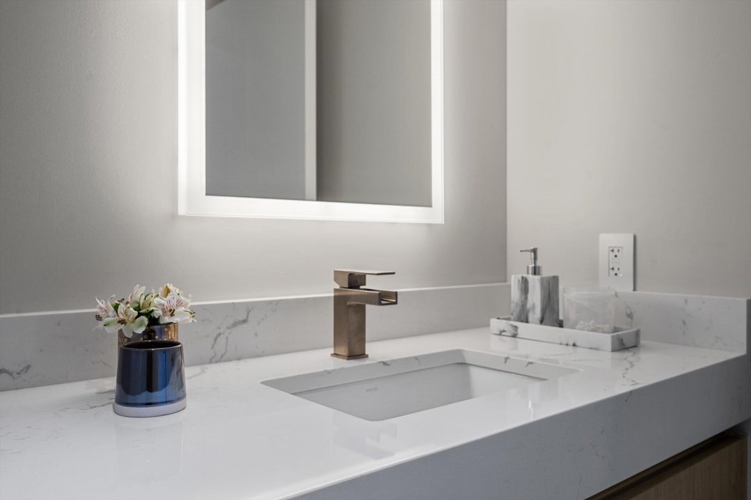 En Venta: $3,500,000 (2 camas, 2 baños, 2525 Pies cuadrados)