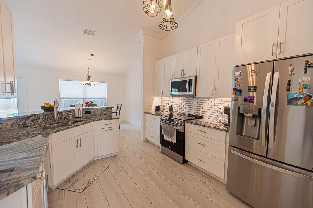 Active With Contract: $419,888 (4 beds, 2 baths, 1754 Square Feet)