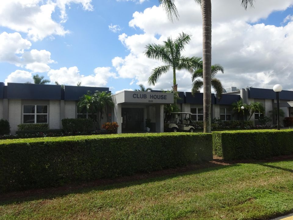 出租: $1,550 (1 贝兹, 1 浴室, 611 平方英尺)