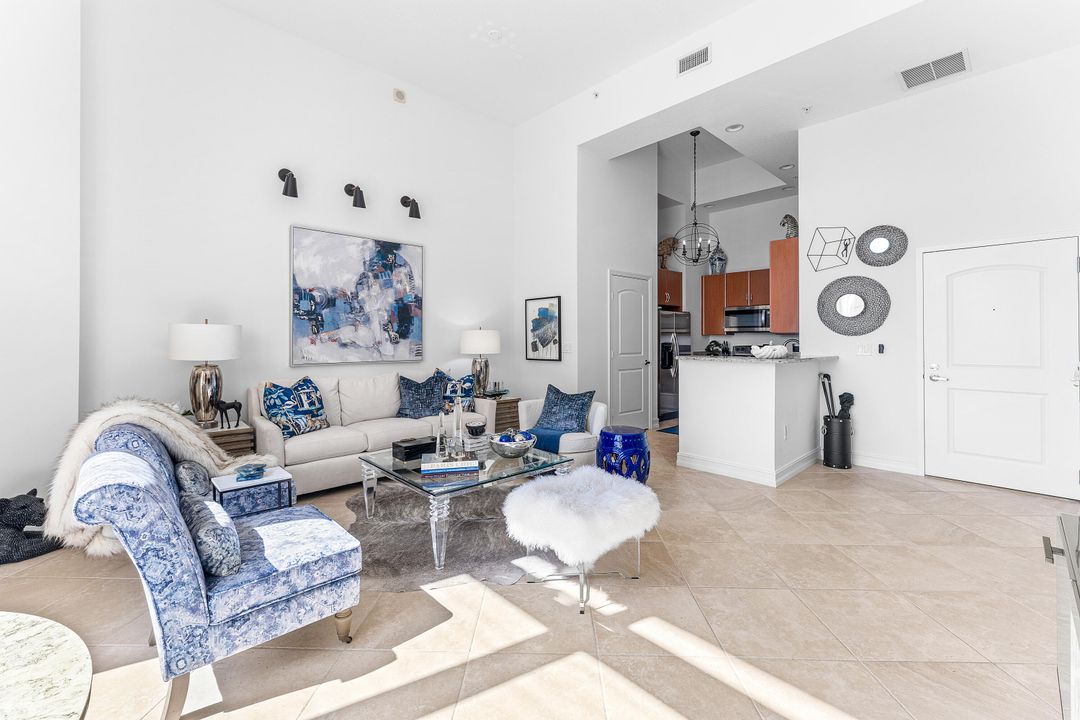 Active With Contract: $4,500 (2 beds, 2 baths, 1208 Square Feet)