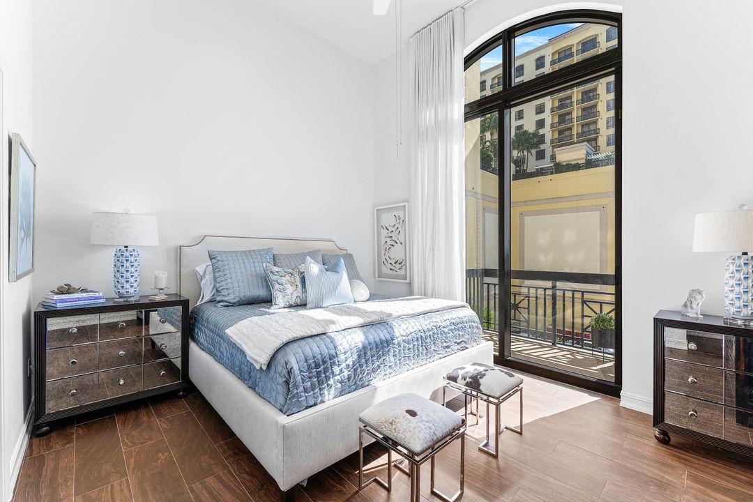 Active With Contract: $4,500 (2 beds, 2 baths, 1208 Square Feet)