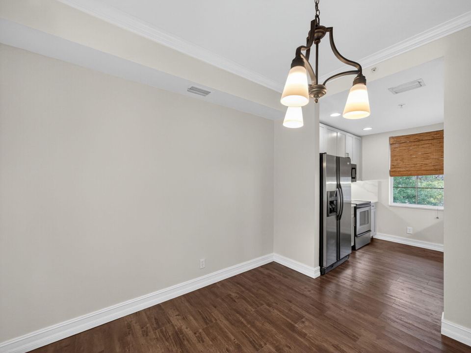 Active With Contract: $615,000 (2 beds, 2 baths, 1554 Square Feet)