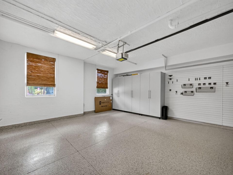 Active With Contract: $615,000 (2 beds, 2 baths, 1554 Square Feet)