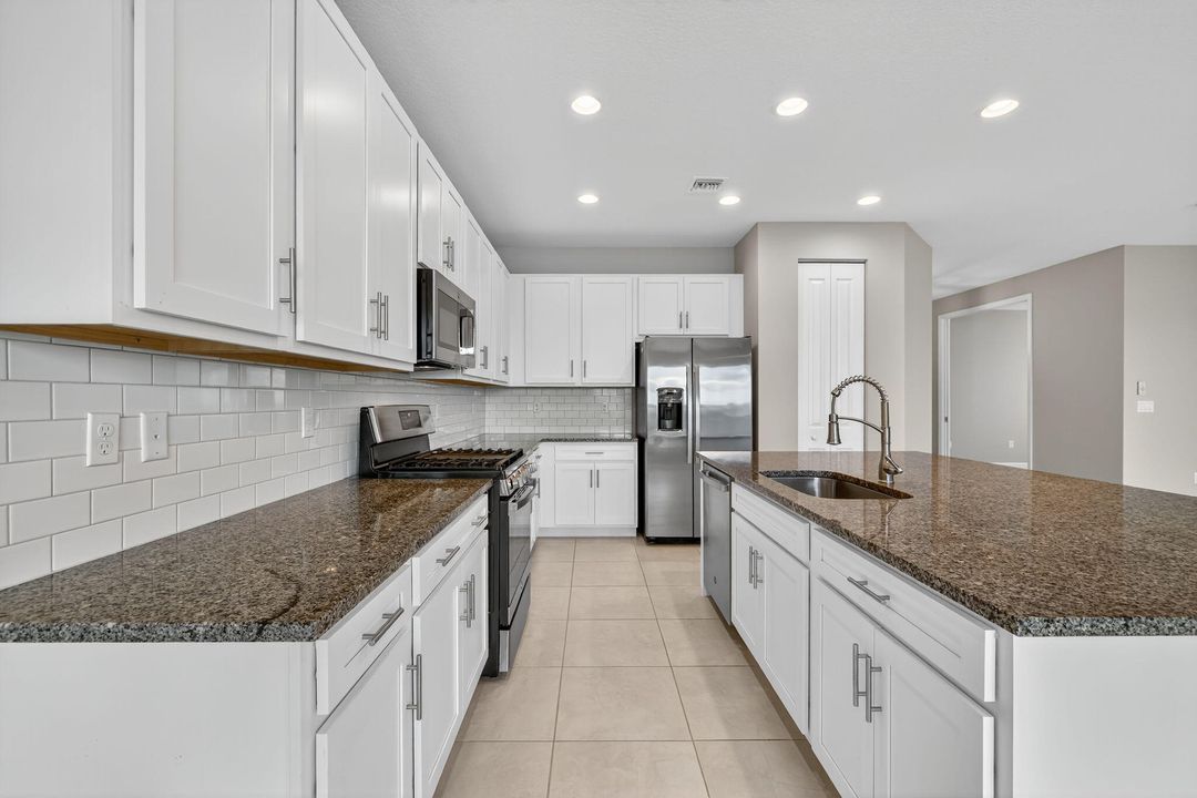 Active With Contract: $545,000 (3 beds, 2 baths, 2064 Square Feet)