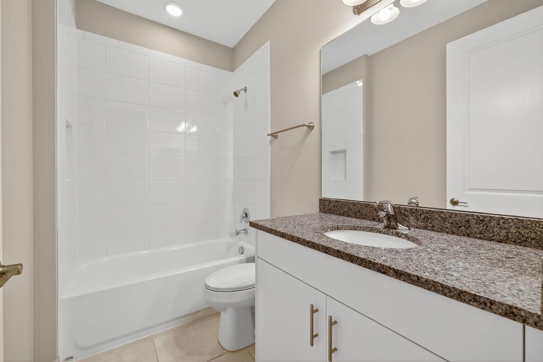 Active With Contract: $545,000 (3 beds, 2 baths, 2064 Square Feet)