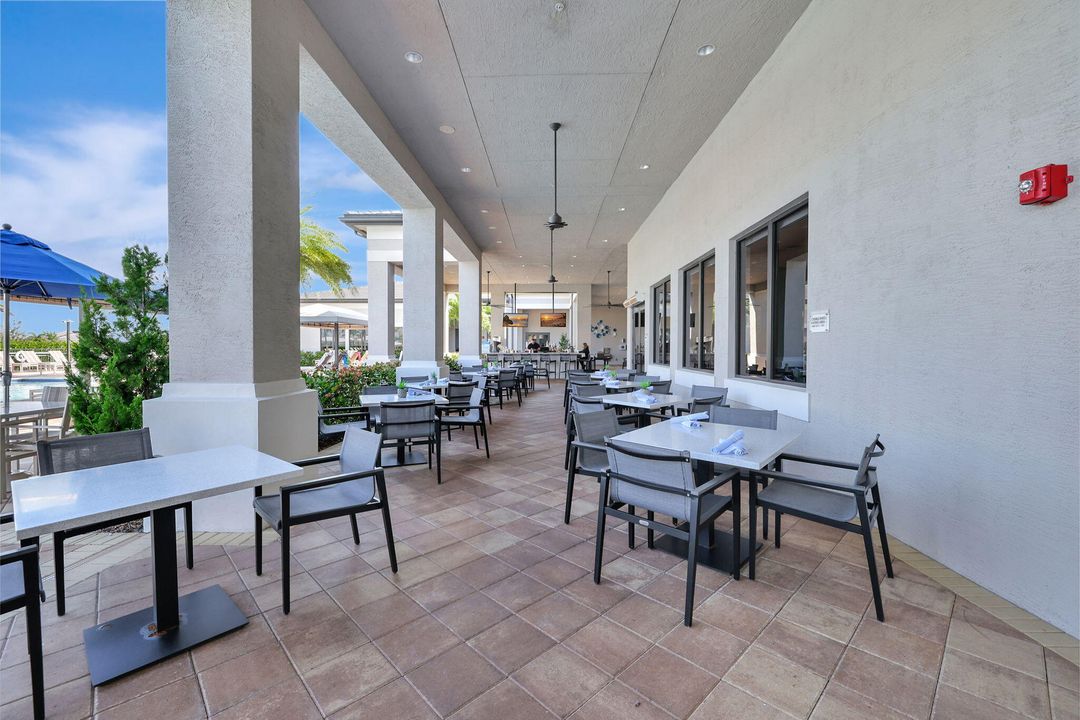 Active With Contract: $545,000 (3 beds, 2 baths, 2064 Square Feet)