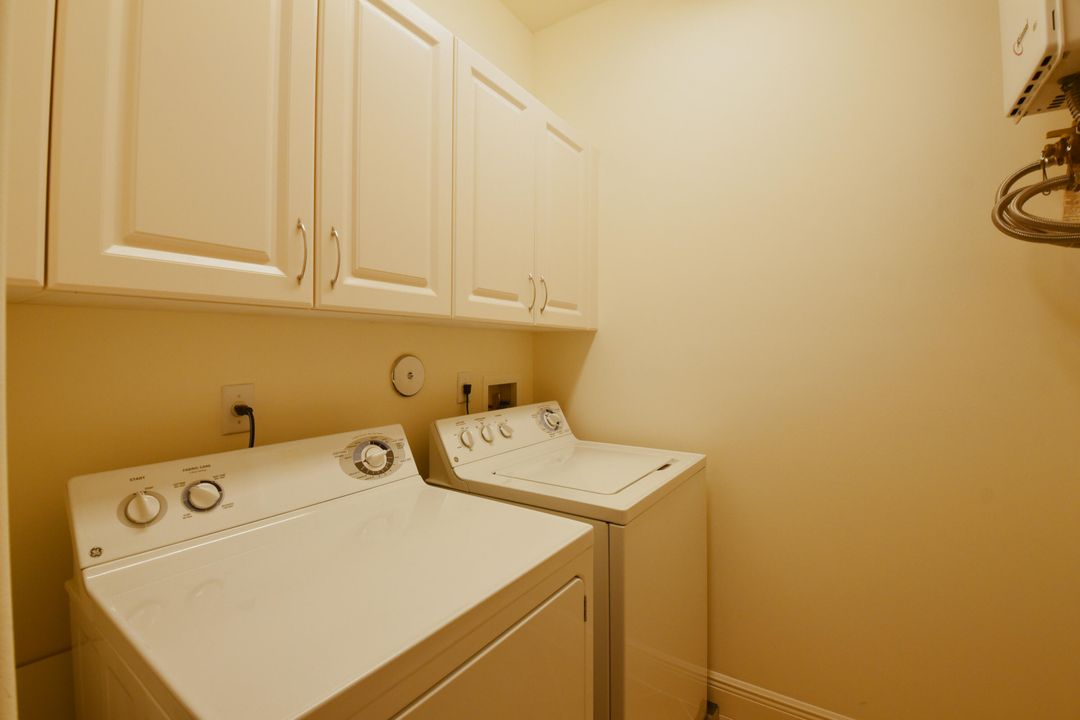 For Sale: $1,250,000 (3 beds, 3 baths, 3134 Square Feet)