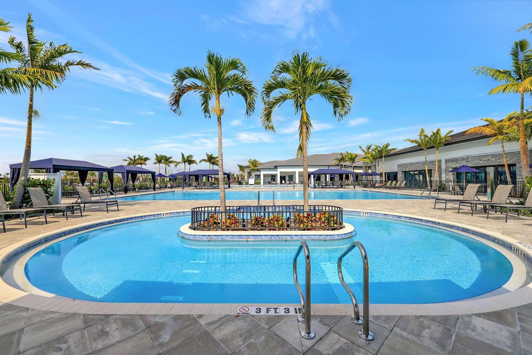 Active With Contract: $545,000 (3 beds, 2 baths, 2064 Square Feet)